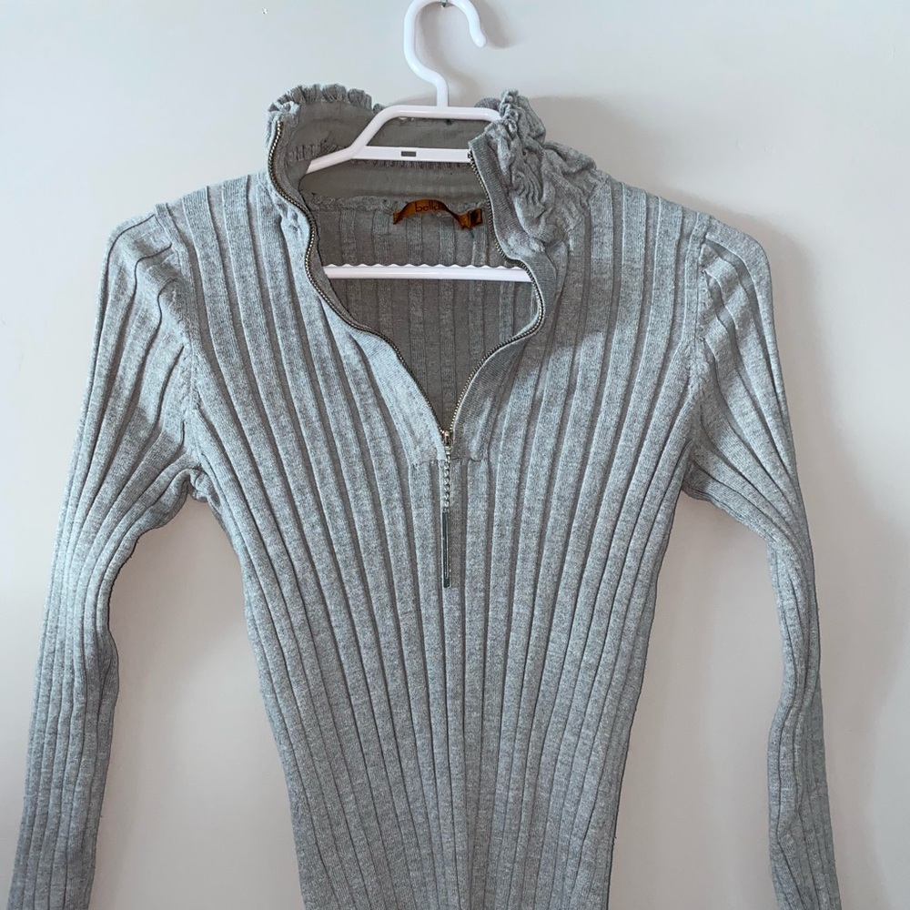 sweater - Picture 1 of 1
